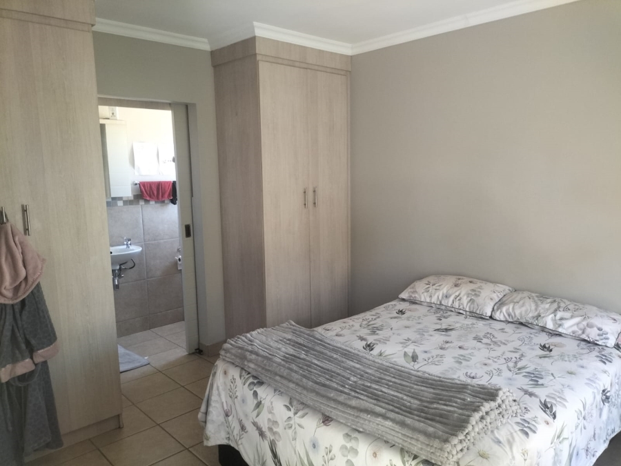 To Let 3 Bedroom Property for Rent in Douglas Valley Free State